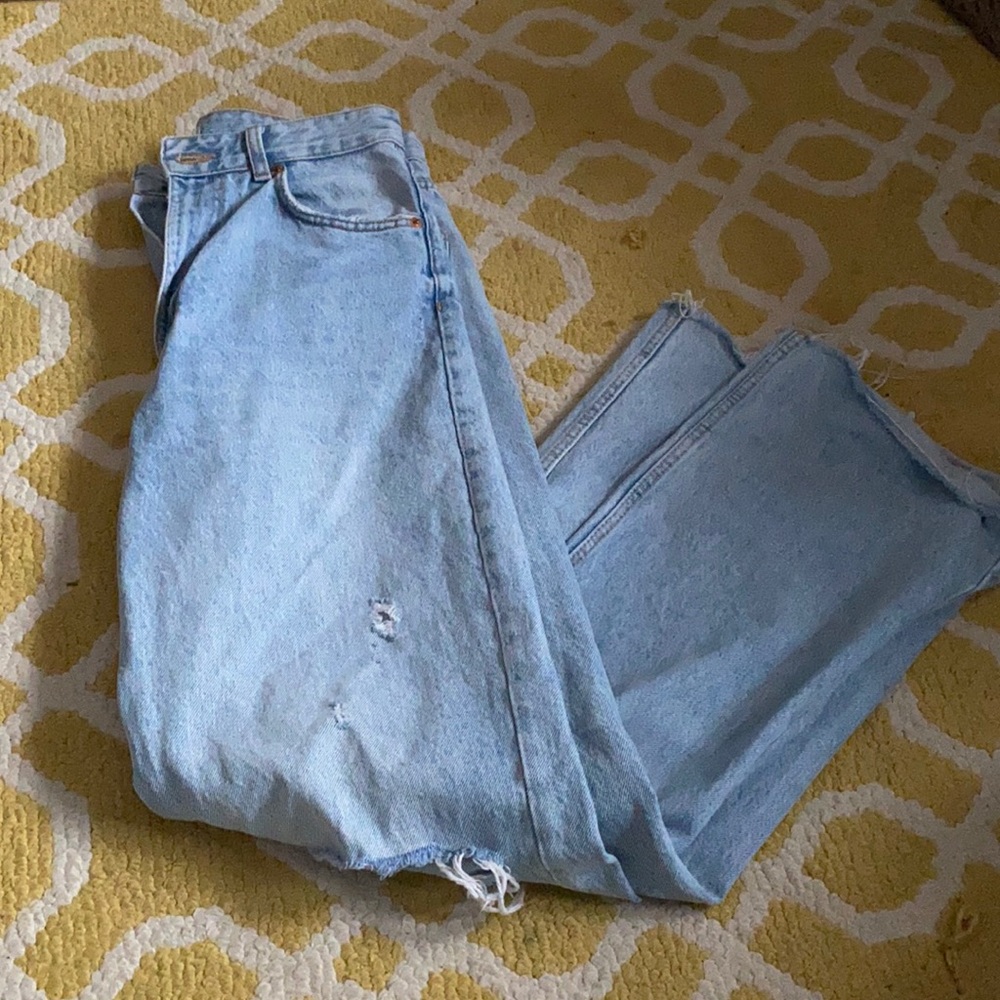 ZARA RIPPED WIDE LEG JEANS